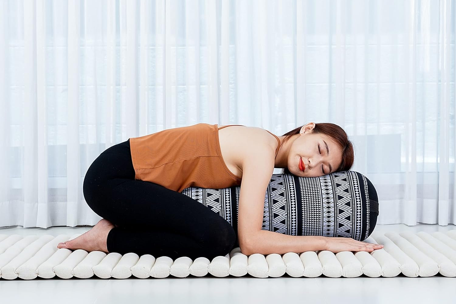 Yoga Bolster - Standard Size – Large Meditation Cushion, Tube Pillow for Comfortable Reading, Pilates Equipment, Kapok Filling, 24 X 10 X 10 Inches